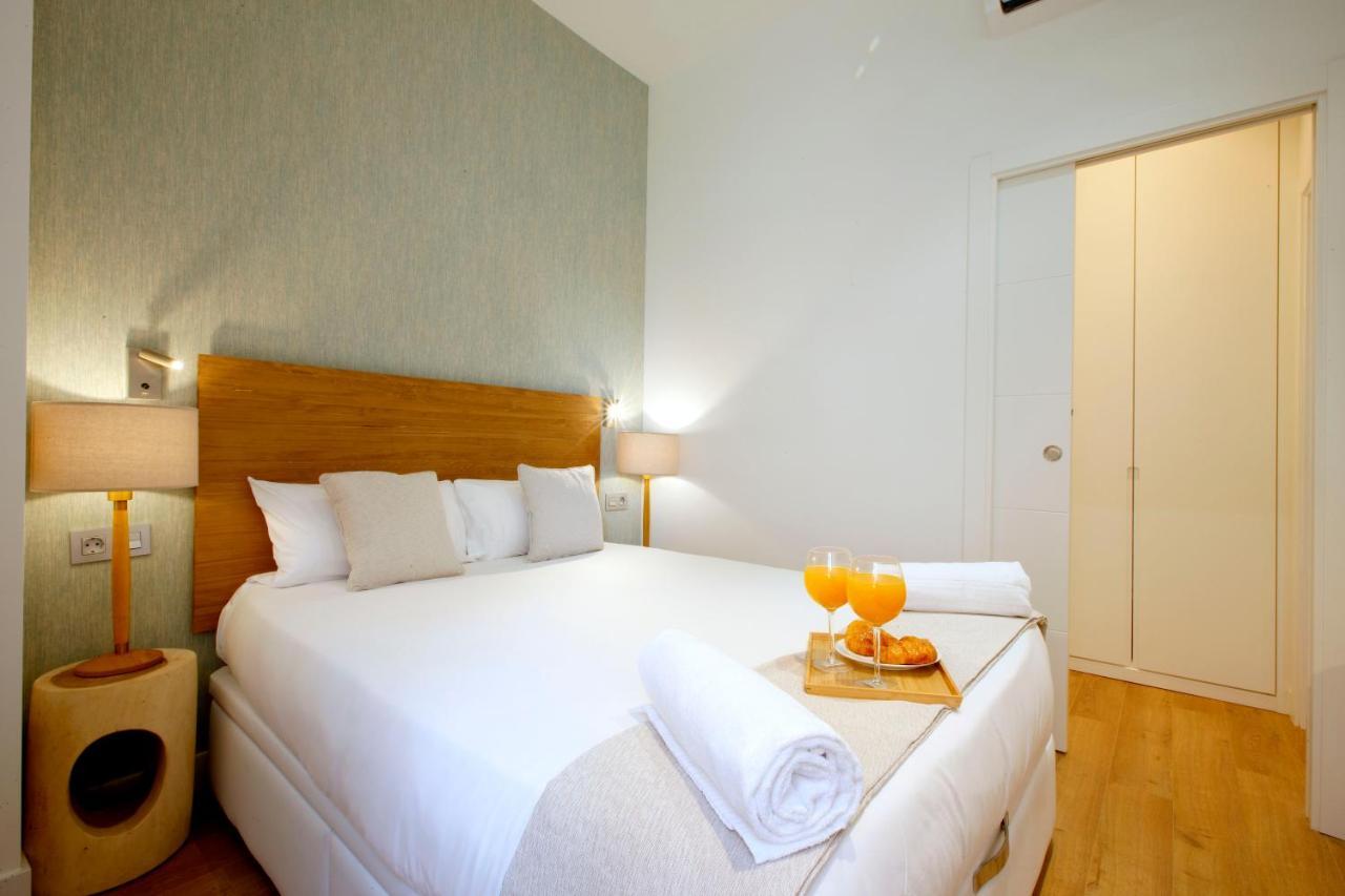 Tirso Suite Madrid Exterior foto